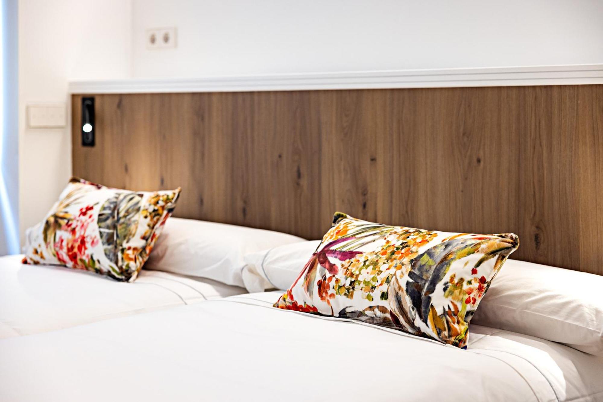 Hostal Paris Valladolid Kültér fotó