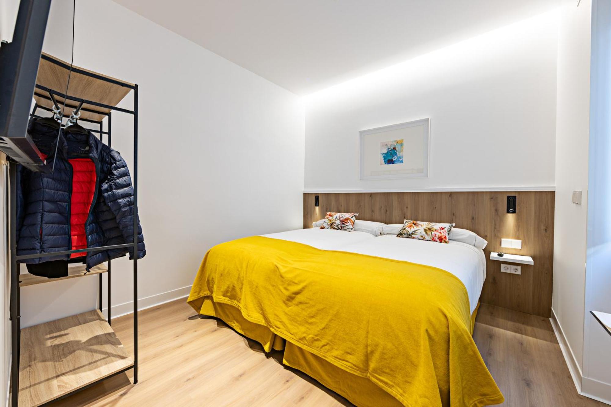 Hostal Paris Valladolid Kültér fotó